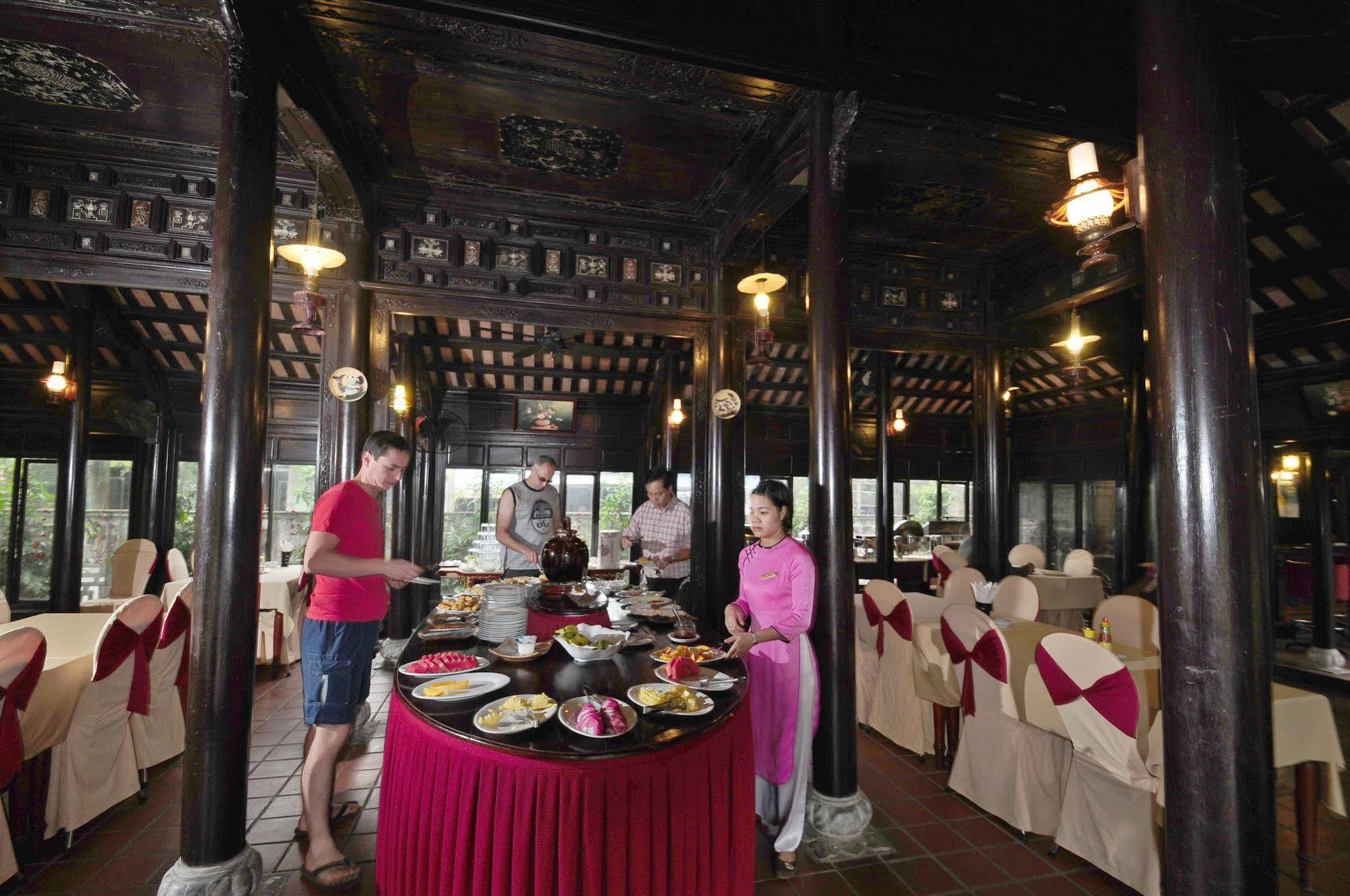 Thanh Noi Hotel Hue Exterior foto