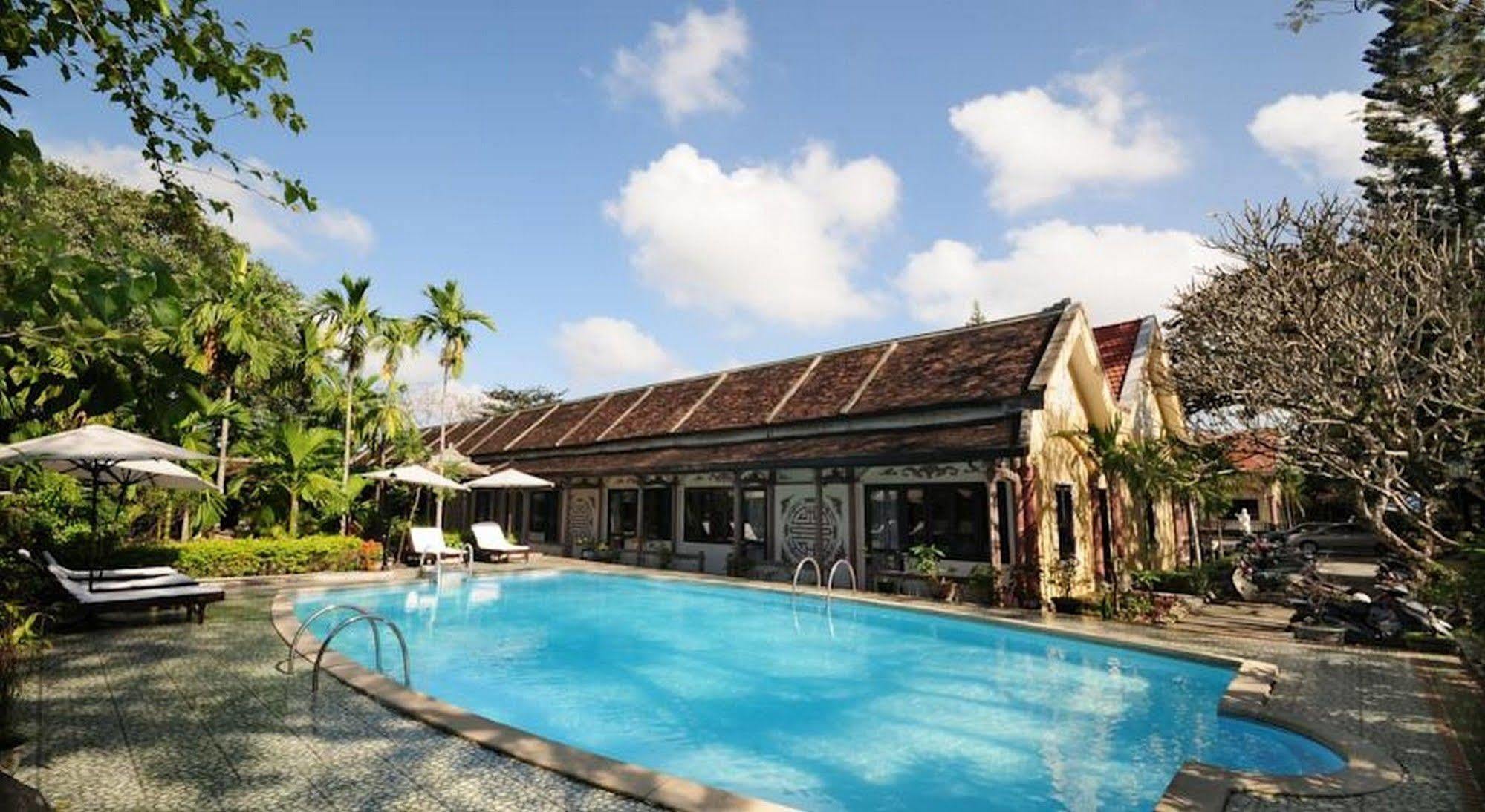 Thanh Noi Hotel Hue Exterior foto