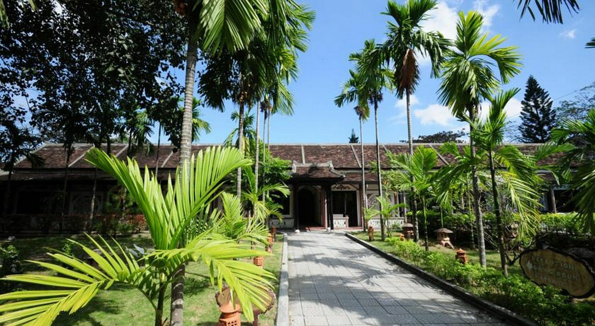 Thanh Noi Hotel Hue Exterior foto