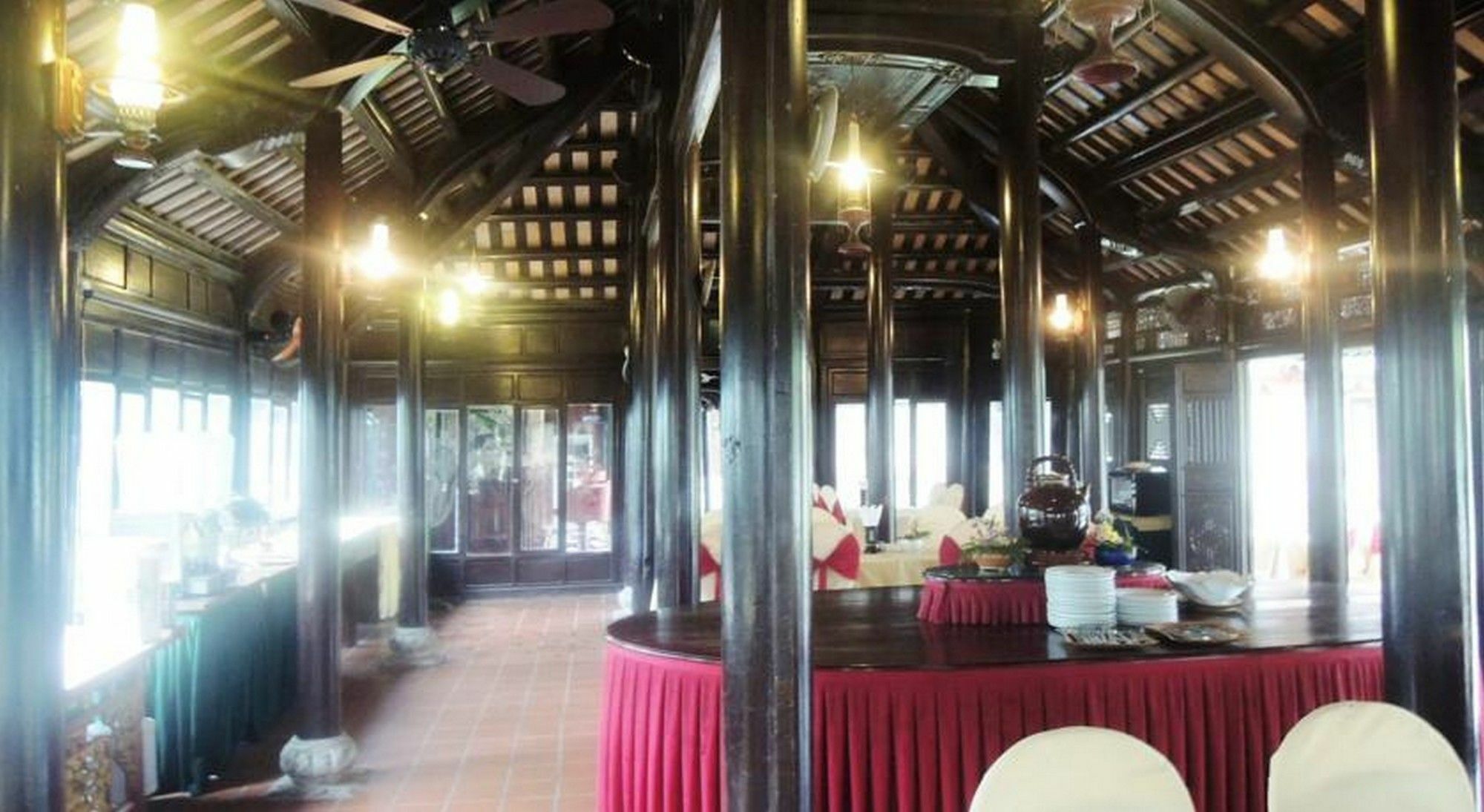 Thanh Noi Hotel Hue Exterior foto